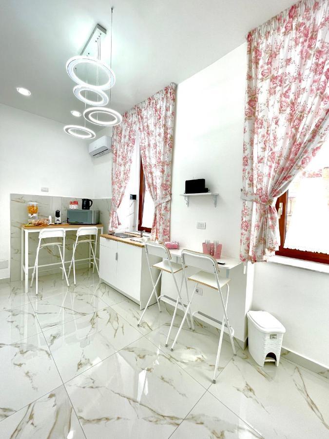 Virgy House Bed & Breakfast Naples Exterior photo