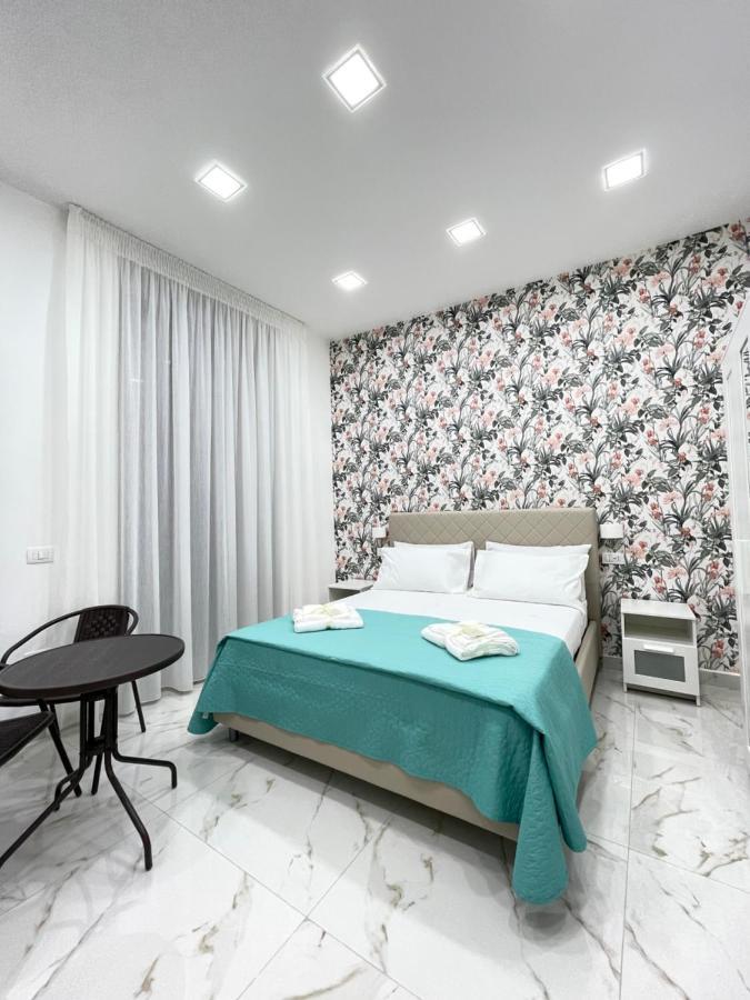 Virgy House Bed & Breakfast Naples Exterior photo